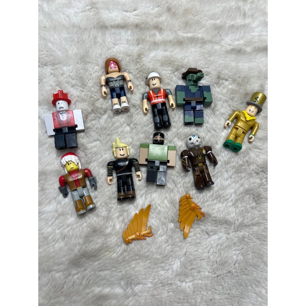 Roblox Figurine Bundle Character Collectibles Rare Mix Of Vintage & Modern Minia